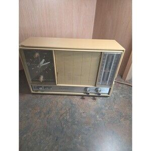 1960s GE C2514J Vintage AM FM Tabletop Alarm Clock Radio Cream Restorative
